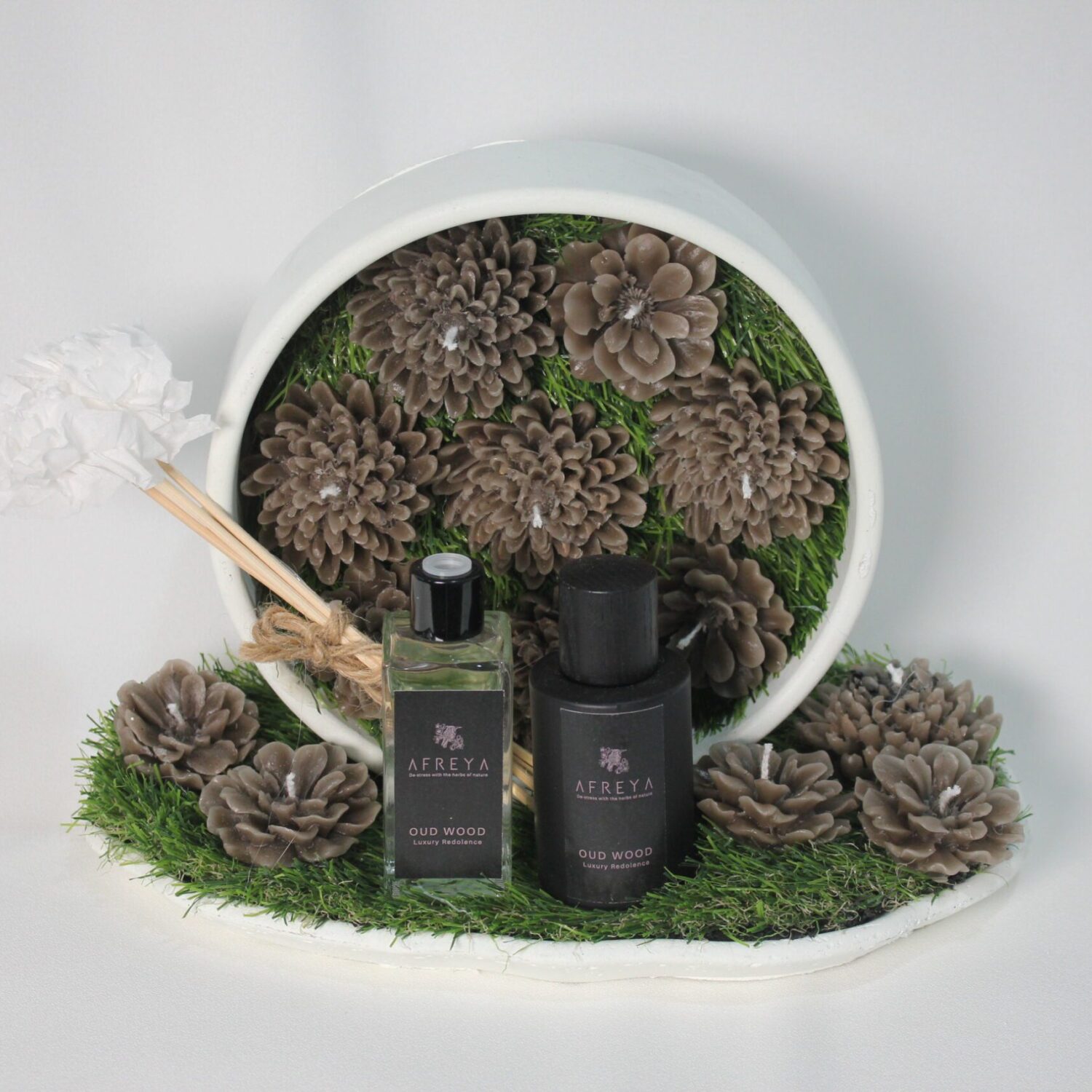 Oud Wood Garden collection